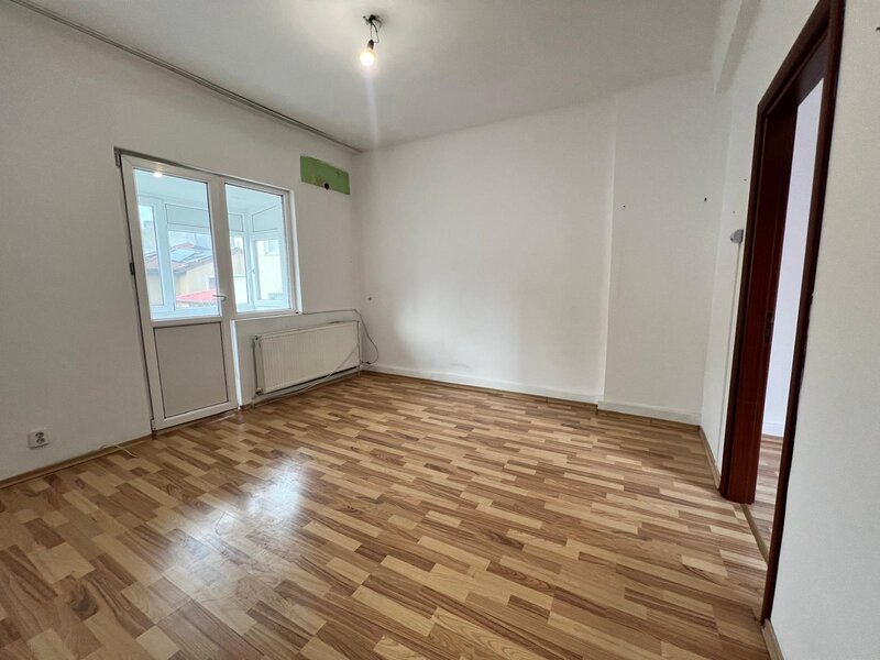 Unirii- Maximilian Popper, 2 camere in bloc Art Deco,